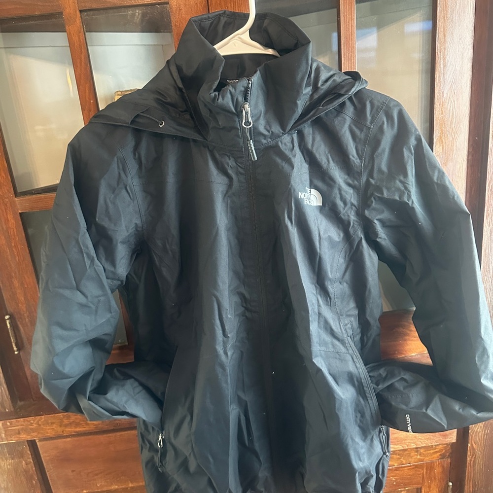 Women’s north face dry vent